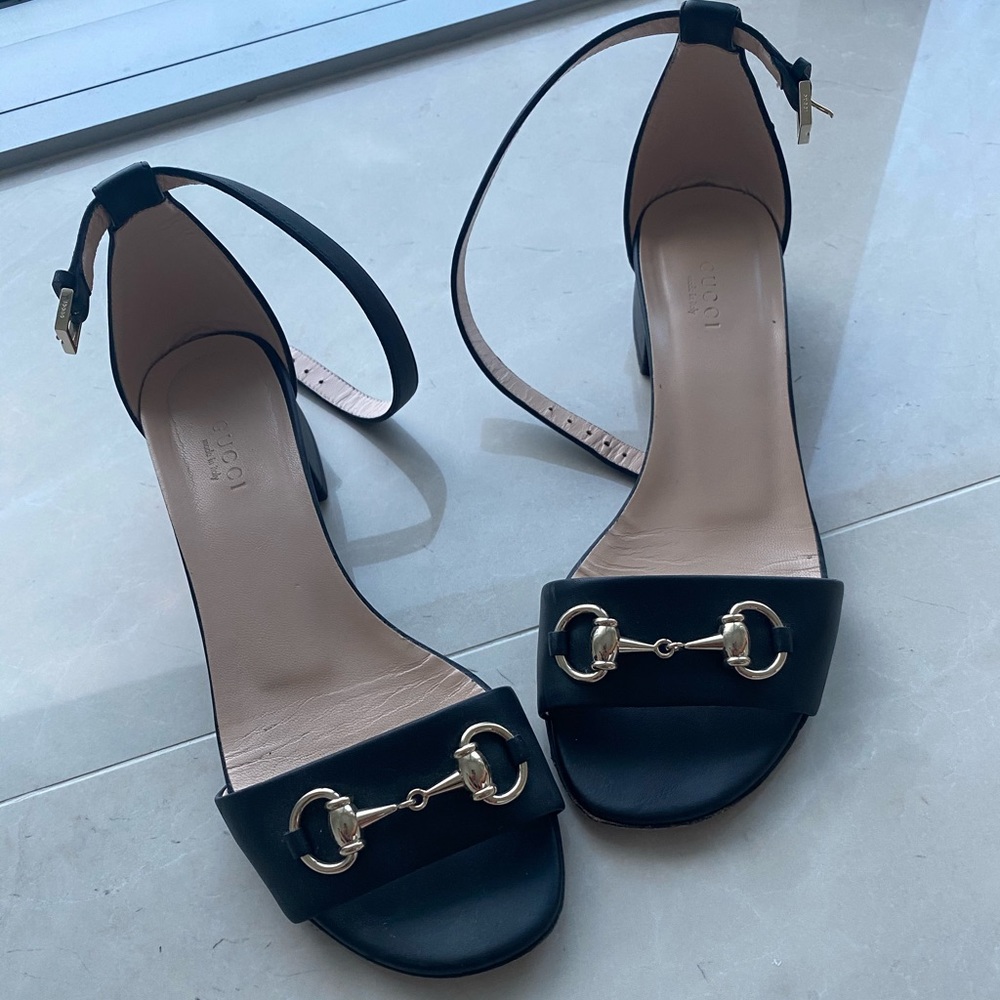 Gucci size 37